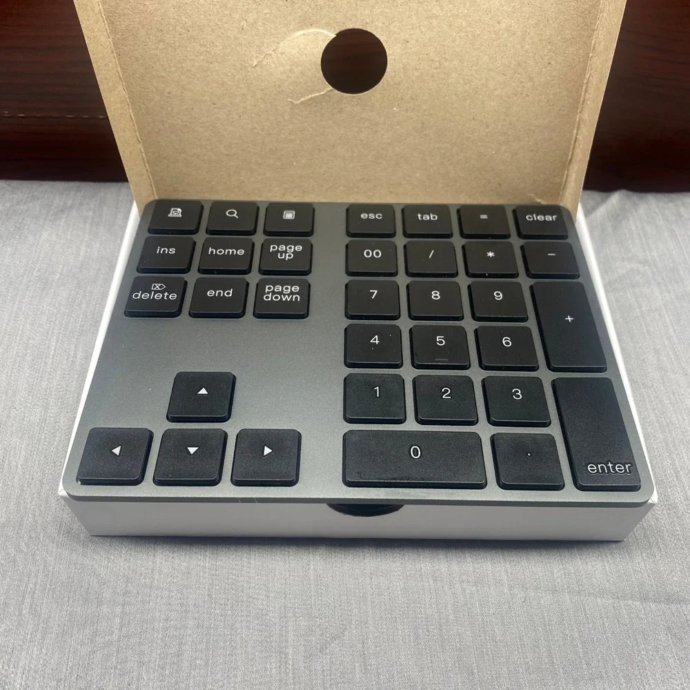 NEW Wireless Number Pad 34 Keys Space Gray 10 Key Lekvey Black Numeric‎ Keypad